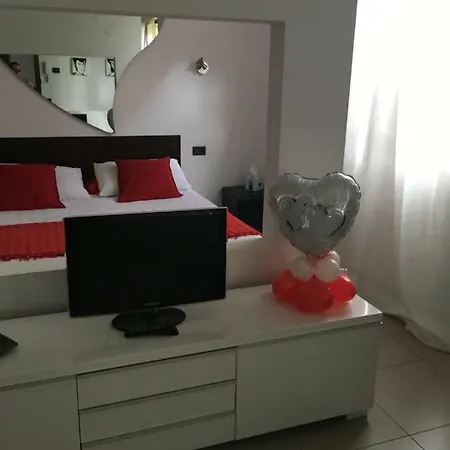 La Casa Di Ale E Becky Бергамо